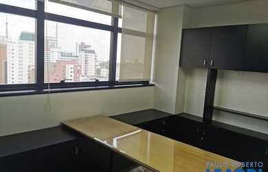 Imagem: O depósito possui 2 Vagas na garagem, 70m² de Área e está