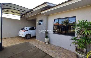 Imagem: A casa possui 2 Dormitórios, 1 Banheiro, 1 Vaga na garagem