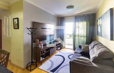 Imagem: O apartamento possui 3 Dormitórios, 1 Banheiro, 1 Vaga na garagem