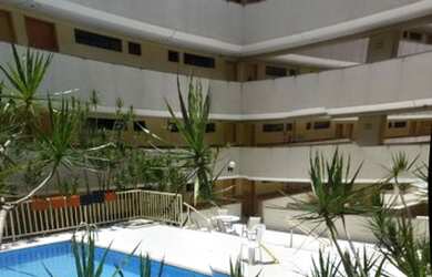 Imagem: O apartamento possui 1 Dormitório, 1 Banheiro, 1 Vaga na garagem