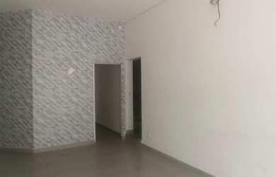 Imagem: O depósito possui 2 Vagas na garagem e 120m² de Área e está