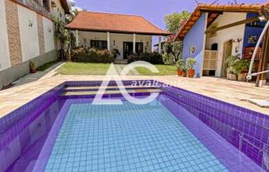 Imagem: A casa em condomínio possui 4 Dormitórios, 5 Banheiros, 5