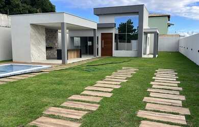 Imagem: A casa em condomínio possui 3 Dormitórios, 3 Banheiros, 2