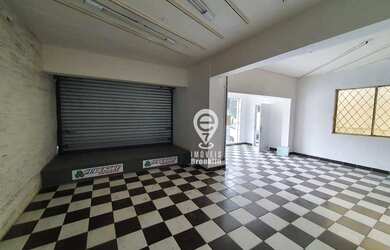 Imagem: O depósito possui 347m² de Área e está localizado em Santo