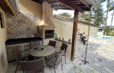 Imagem 2: Casa térrea no Itagua. Piscina, 100m² de Área, 5 Vagas na garageme2...