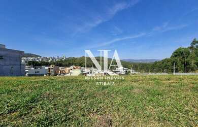 Imagem: O terreno possui 360m² de Área e está localizado em Rio