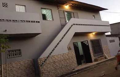 Imagem: A casa possui 2 Dormitórios, 2 Banheiros, 70m² de Área e