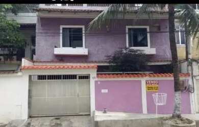 Imagem: A casa em condomínio possui 3 Dormitórios, 2 Banheiros, 1