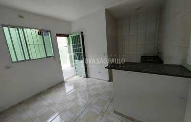 Imagem: A casa possui 1 Dormitório, 1 Banheiro e 40m² de Área e está