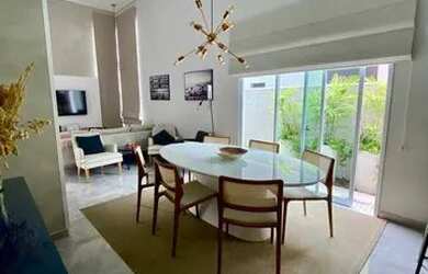 Imagem: A casa em condomínio possui 3 Dormitórios, 4 Banheiros, 4