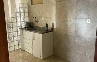 Imagem: A casa possui 3 Dormitórios, 2 Banheiros, 80m² de Área e