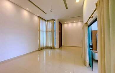 Imagem: A casa possui 4 Dormitórios, 4 Banheiros, 258m² de Área e