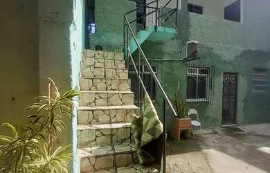 Imagem: A casa possui 1 Dormitório, 1 Banheiro, 30m² de Área e está