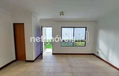 Imagem: A casa em condomínio possui 3 Dormitórios, 3 Banheiros, 1