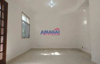 Imagem: A casa em condomínio possui 3 Dormitórios, 2 Banheiros, 2