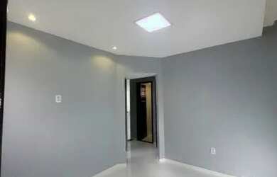 Imagem: O apartamento possui 2 Dormitórios, 1 Banheiro, 5 Vagas na