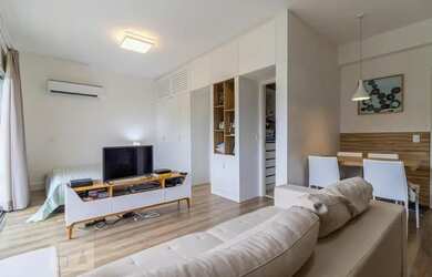 Imagem: O studio possui 1 Dormitório, 1 Banheiro, 1 Vaga na garagem