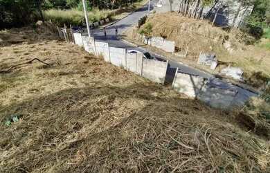 Imagem: O terreno possui 515m² de Área e está localizado em Ouro