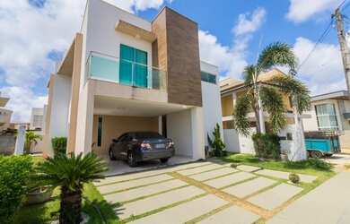 Imagem: A casa em condomínio possui 4 Dormitórios, 4 Banheiros, 2