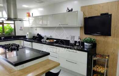 Imagem 8: Itaim Nobre Rua Salvador Cardoso ao lado do Parque do Povo 400 metros...