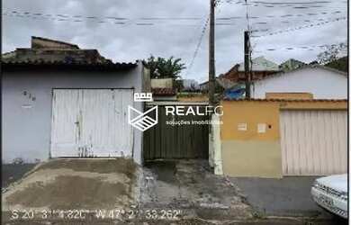 Imagem: A casa possui 1 Dormitório, 1 Banheiro, 67m² de Área e está