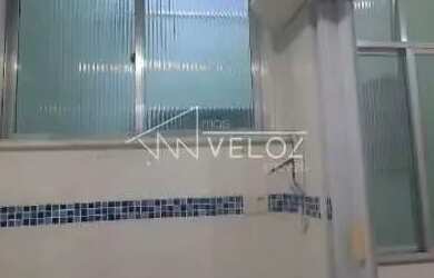 Imagem: O apartamento possui 1 Dormitório, 1 Banheiro, 35m² de Área