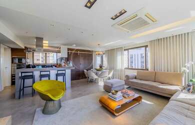 Imagem 9: Apartamento exclusivo em Mont Serrat com 3 suítes e vista panorâmica