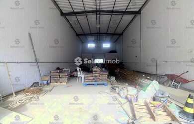 Imagem: O depósito possui 250m² de Área e está localizado em Jardim