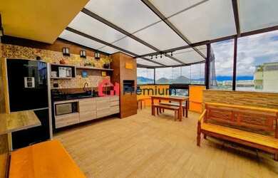 Imagem: O apartamento na cobertura possui 3 Dormitórios, 2 Banheiros