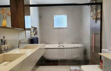 Imagem 4: Casa para venda com 675 metros quadrados com 4 quartos