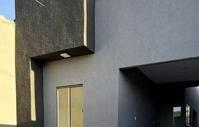 Imagem: A casa possui 2 Dormitórios, 2 Banheiros, 1 Vaga na garagem