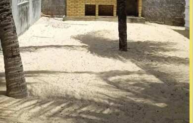 Imagem: A casa possui 2 Dormitórios, 1 Banheiro e 1 Vaga na garagem