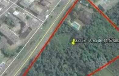 Imagem: O depósito possui 5 Vagas na garagem, 110m² de Área e está