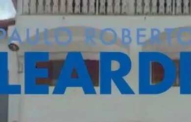 Imagem: A casa possui 3 Dormitórios, 5 Banheiros, 3 Vagas na garagem