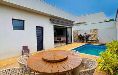 Imagem: A casa em condomínio possui 3 Dormitórios, 5 Banheiros, 4