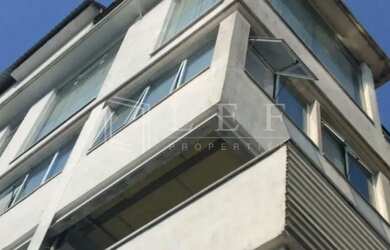 Imagem: O depósito possui 5 Vagas na garagem, 639m² de Área e está