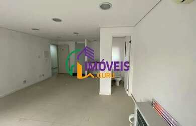 Imagem: O depósito possui 1 Vaga na garagem e 31m² de Área e está