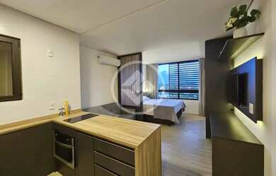 Imagem: O studio possui 1 Dormitório, 1 Banheiro, 1 Vaga na garagem