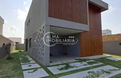 Imagem: A casa em condomínio possui 4 Dormitórios, 5 Banheiros, 1