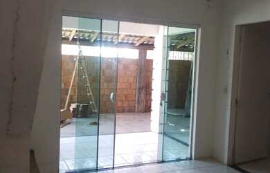 Imagem: A casa possui 1 Dormitório, 1 Banheiro e está localizado