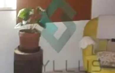 Imagem: A casa possui 2 Dormitórios, 2 Banheiros, 1 Vaga na garagem