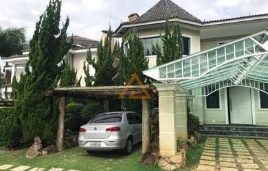 Imagem: A casa em condomínio possui 4 Dormitórios, 5 Banheiros, 3