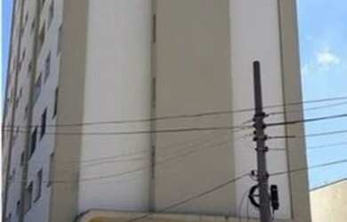 Imagem: O depósito possui 5 Vagas na garagem, 230m² de Área e está