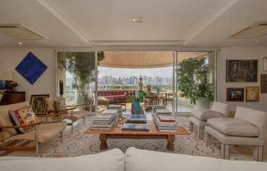 Imagem: O apartamento na cobertura possui 4 Dormitórios, 5 Banheiros