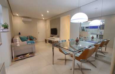 Imagem: O apartamento possui 2 Dormitórios, 2 Banheiros, 2 Vagas na