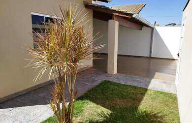 Imagem 2: Casa a venda. Piscina, Churrasqueira, Varandae360m² de Área