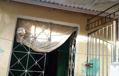 Imagem: A casa possui 2 Dormitórios, 1 Banheiro e está localizado