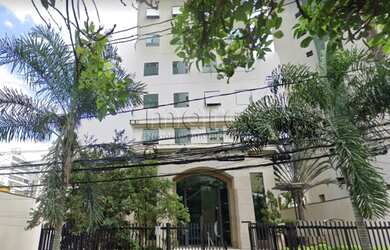 Imagem: O depósito possui 1 Vaga na garagem, 33m² de Área e está