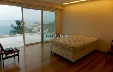 Imagem 15: Cinematográfica vista nesta mansão na Joatinga, confira