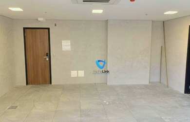 Imagem: O depósito possui 47m² de Área e está localizado em Empresarial